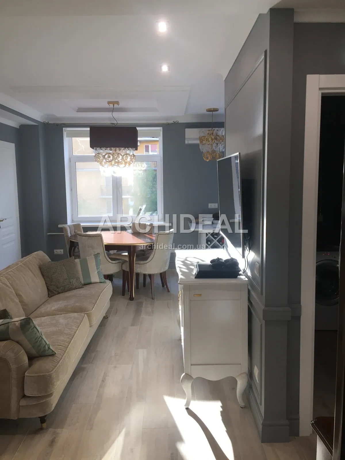 Three-room apartment in Chaiky